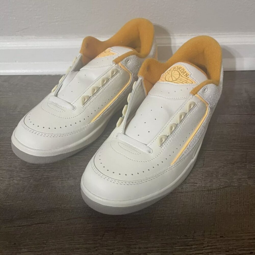 Nike Air Jordan 2 Retro Low Sail/Melon-Light Curry Mens Shoe Size 9.5 DV9956 118 - Picture 9 of 11
